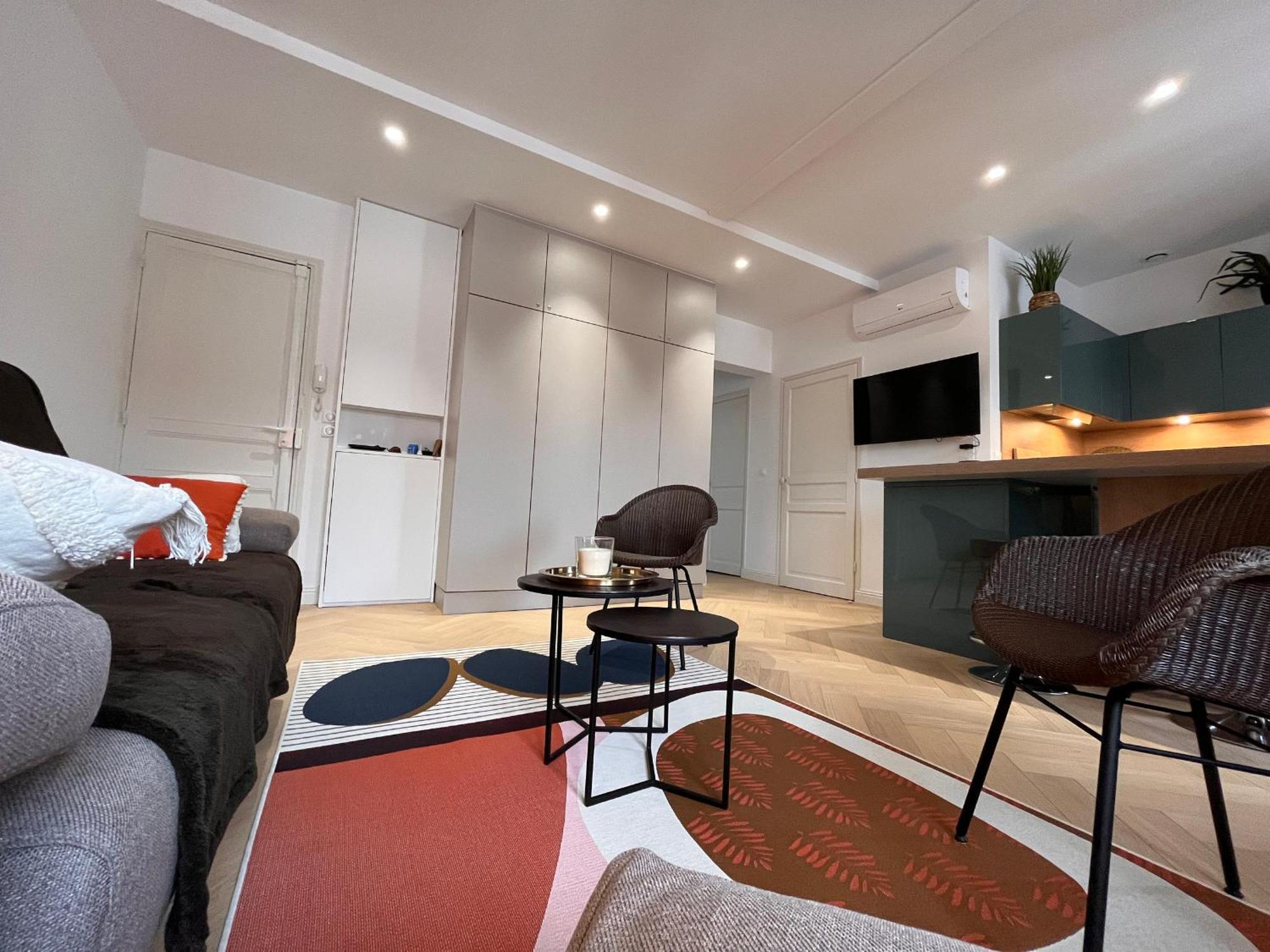 Appartement Lumineux 3 Pieces Pres Des Halles Et De La Plage, Wifi, Clim, Parkings Proches - Fr-1-239-910 Saint-Jean-de-Luz Dış mekan fotoğraf